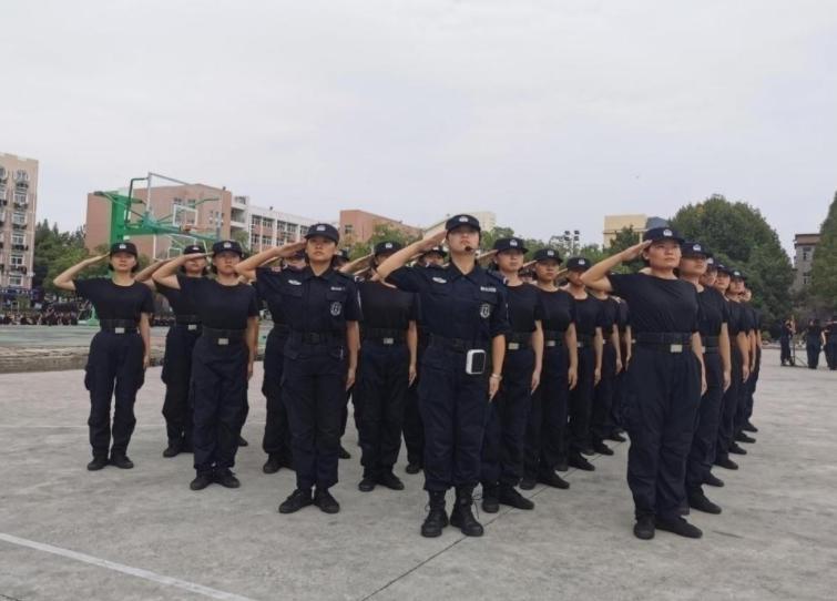 安徽这所大学很“牛气”,毕业生90%能捧铁饭碗,却常被学生忽略