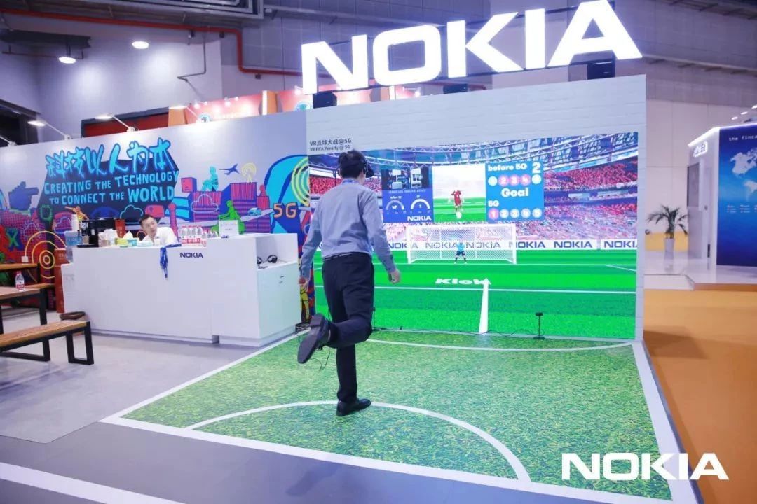 走进进博会|5G:1秒就能*载下**一部高清电影,卡一下都很难