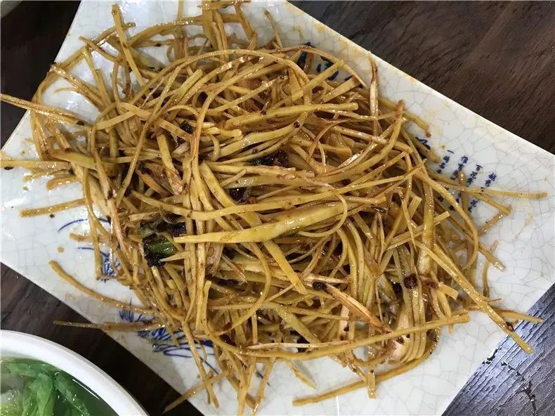 8090童年吃得起这4款零食 (既好吃又实惠的童年回忆零食)