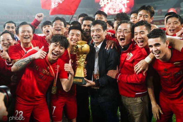 从普通工人到董事长，准足协主席的故事让人看到中国足球新希望