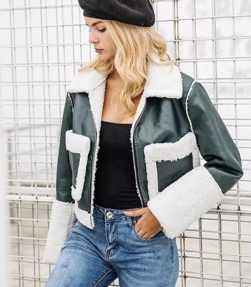 高级感羊羔绒外套慵懒风,一件羊羔绒外套点亮你冬季的时髦