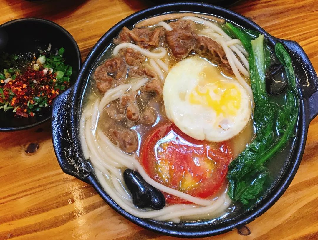 重庆100-200民宿推荐以及价格,100家苍蝇馆子重庆