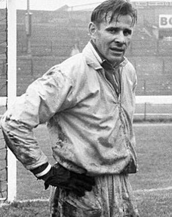 足坛门将排名卡恩,卡恩02年世界杯巅峰到底有多恐怖