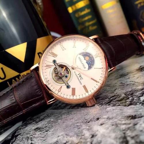 万国手表划痕可以保修么,万国手表维修中心除锈