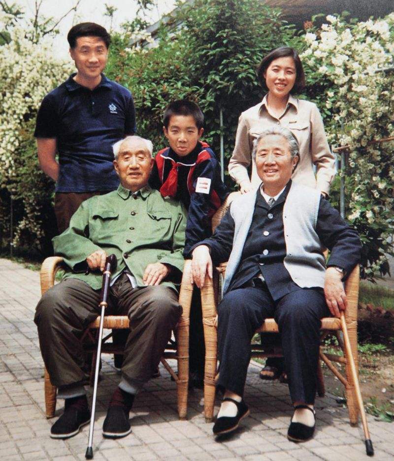 布衣元帅*向前徐**：能文能武厨艺好，教育孩子的方法令人佩服