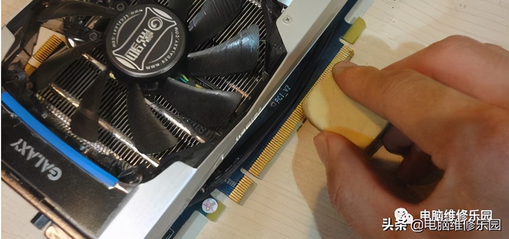 插上电源cpu风扇就转但是启动不了,cpu风扇高速转电脑无法启动