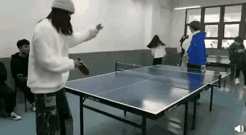 为什么加油站要24小时上班,为什么加油站一个工资1800