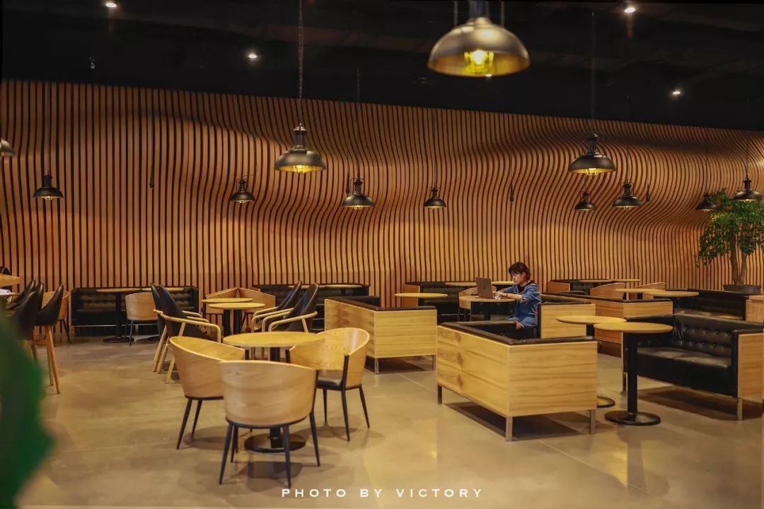 龙湖天街曲江咖啡馆拍照打卡地,曲江咖啡馆推荐