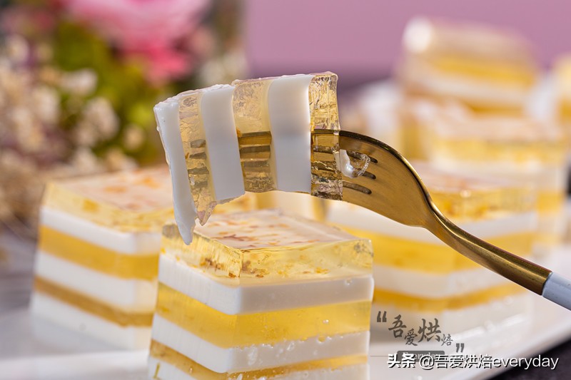 美哭的椰汁桂花糕,晶莹剔透,你还舍得吃吗?