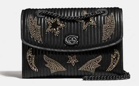 离开了奶奶风的COACH蔻驰,令万千少女兽性大发!