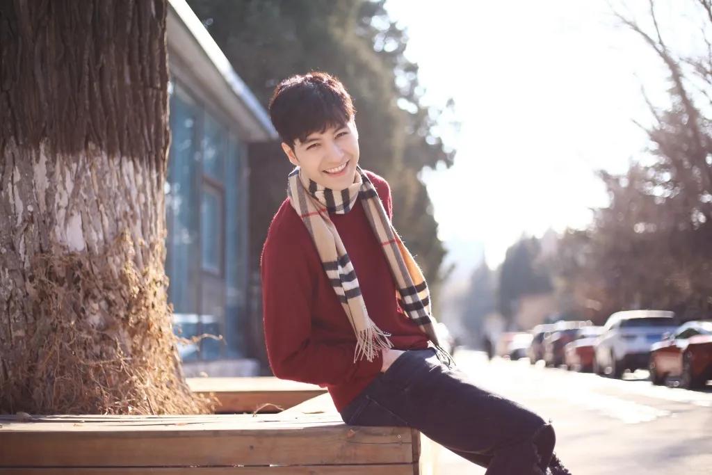 中国人民大学最帅留学生!一开口东北话十级:哎呀妈呀,老帅了