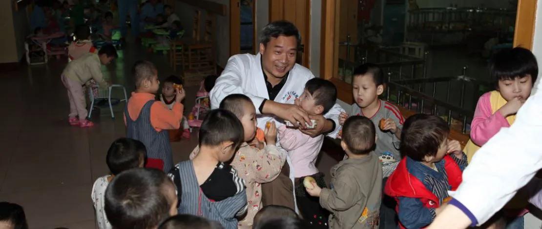 河南救治脑瘫的医生叫什么,河南中医救助脑瘫儿