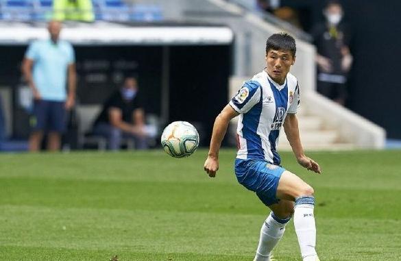 太疯狂！武磊一战使皇马两巨星疲于奔命，最高冲刺速度接近博尔特