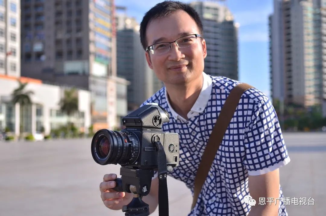 恩平拍客郑君文：用快门定格家乡变迁