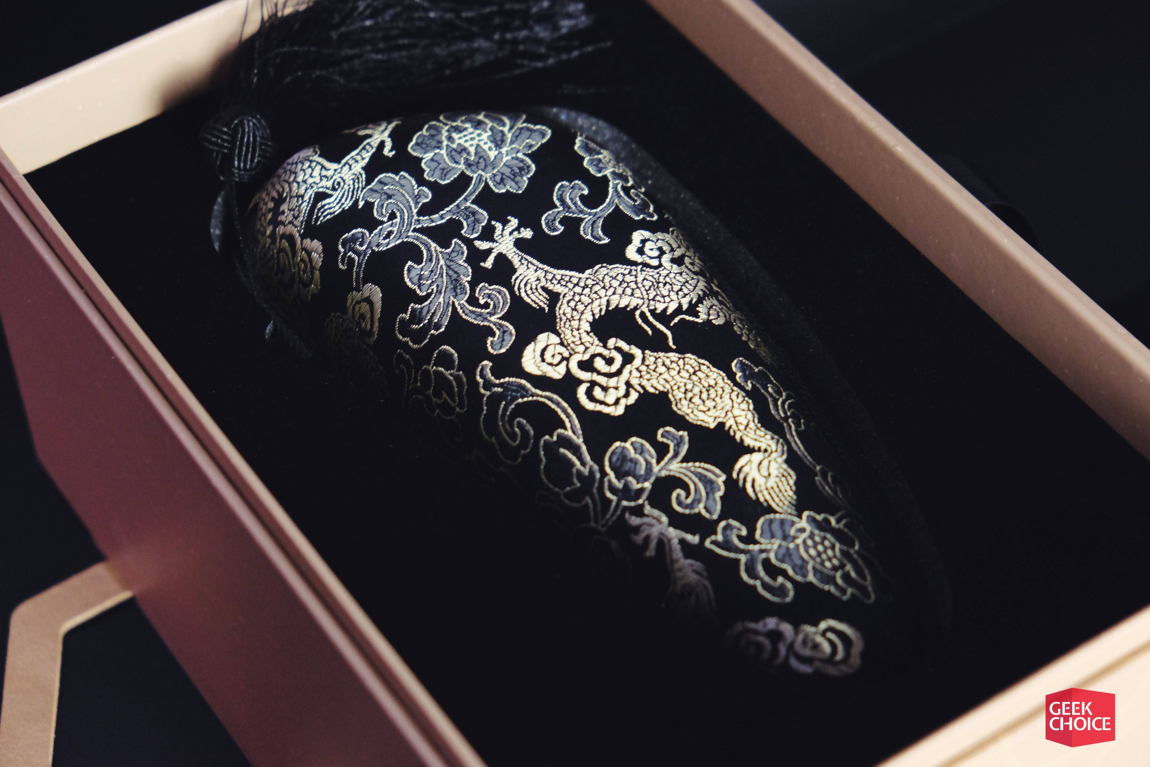 飞利浦出了一款「故宫风」的电动剃须刀