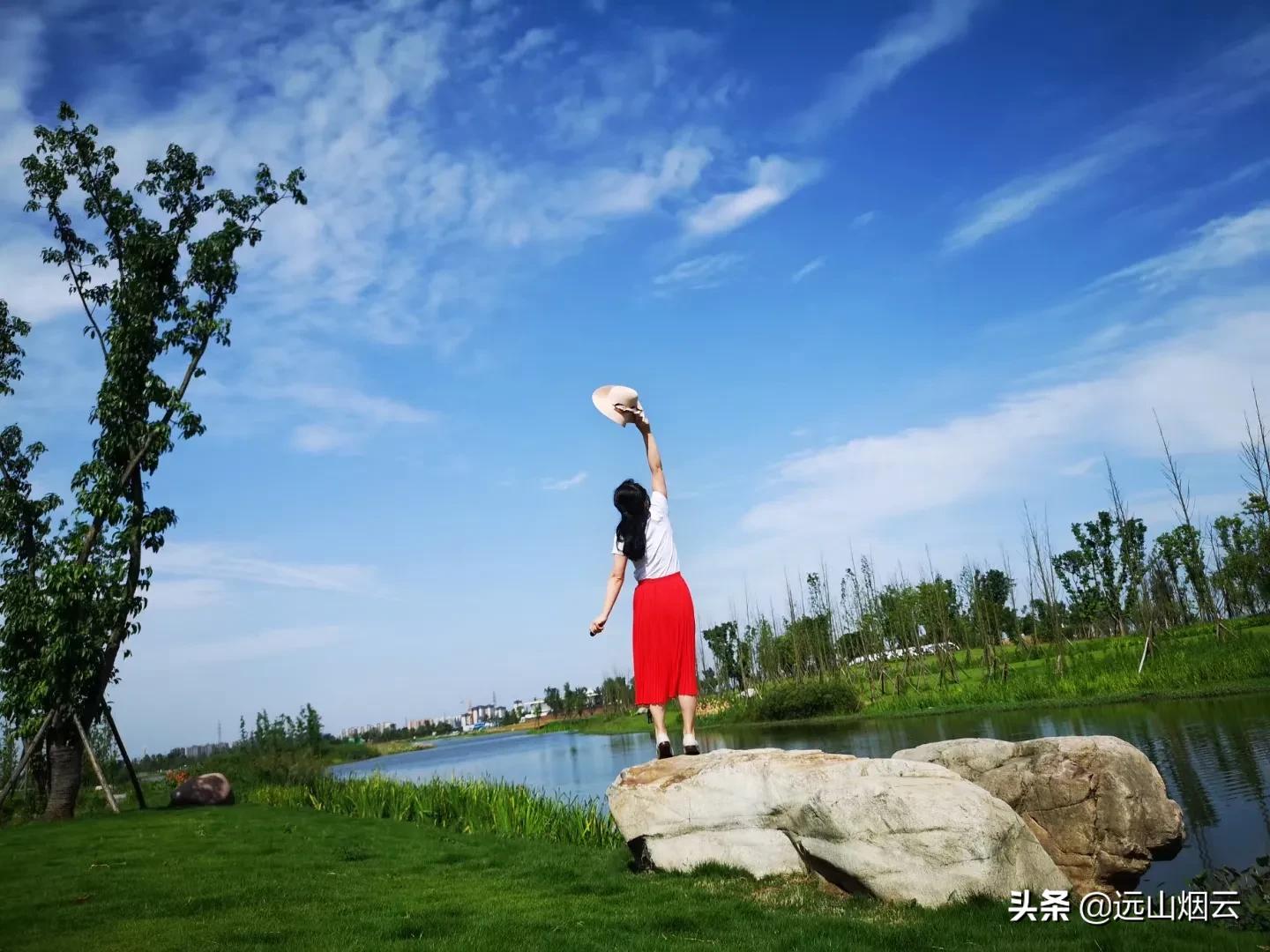 小米自拍杆使用教程,锐塔克自拍杆使用视频