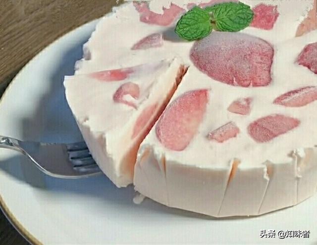 奉化用酸奶自制水蜜桃冰激凌 (怎么做白桃酸奶冰淇淋)