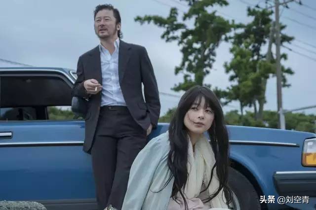 讲述换脸的电视剧,电影解说女人整容时的场景