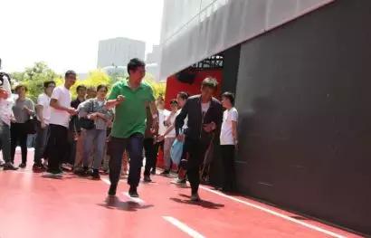 风靡朋友圈的体彩网红打卡地，了解一下