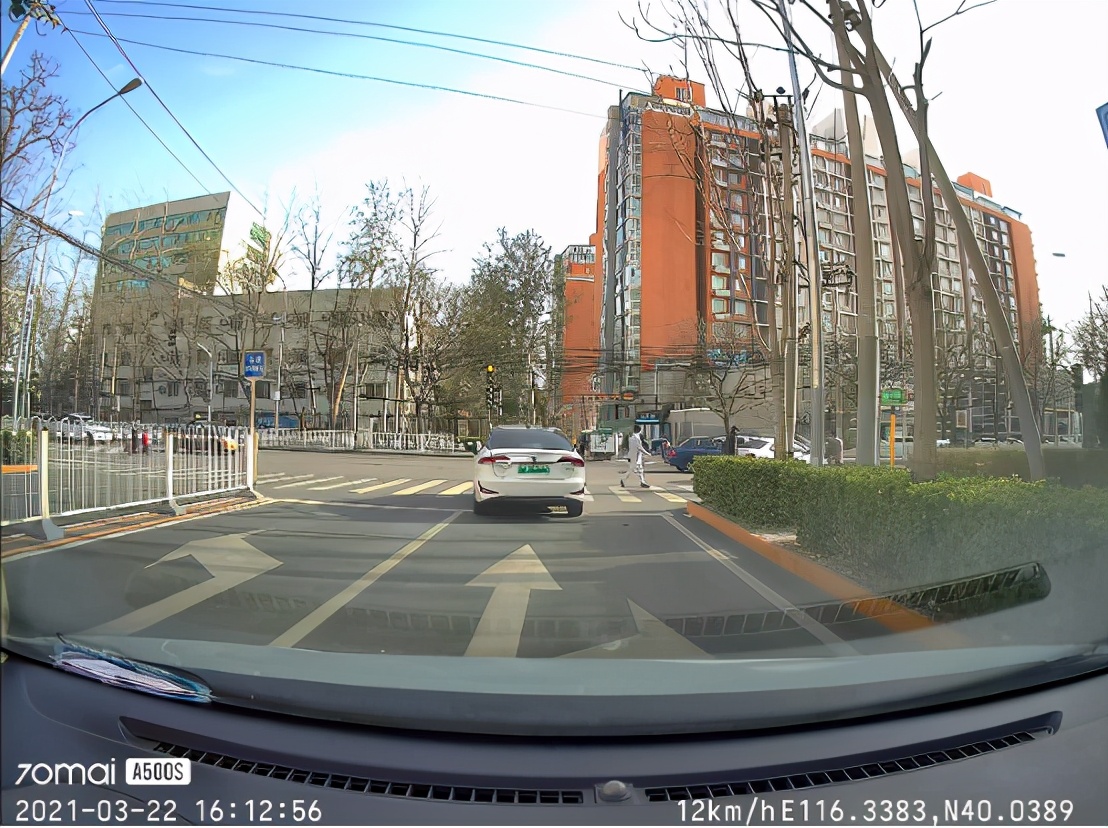 行车记录仪发生刮擦为什么没有了,行车记录仪倒车摄像头坏了