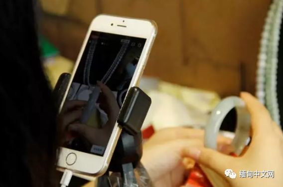 缅甸曼德勒现在能卖翡翠吗,直播缅甸曼德勒翡翠市场卖玉