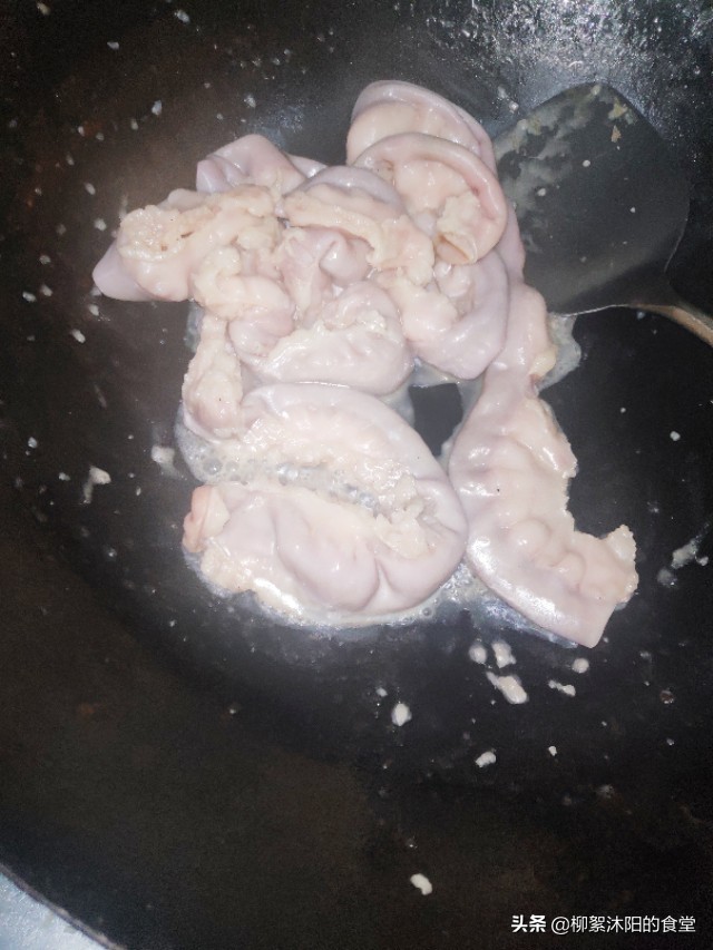 猪小肠去除苦味,猪小肠煲汤去火