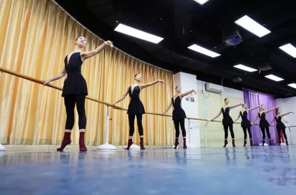 怎么样防止跳舞粗腿,跳舞时腿不稳怎么练