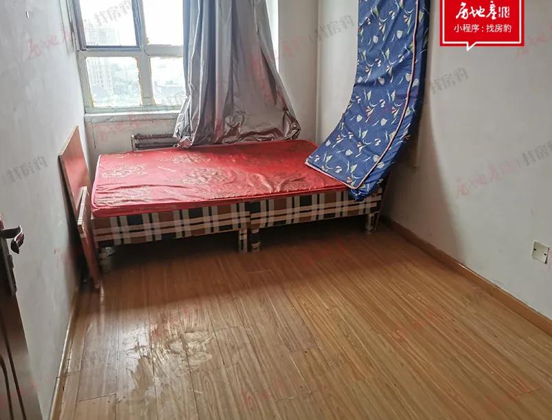 房报君去看了一套6字头的二手房，竟然动心了