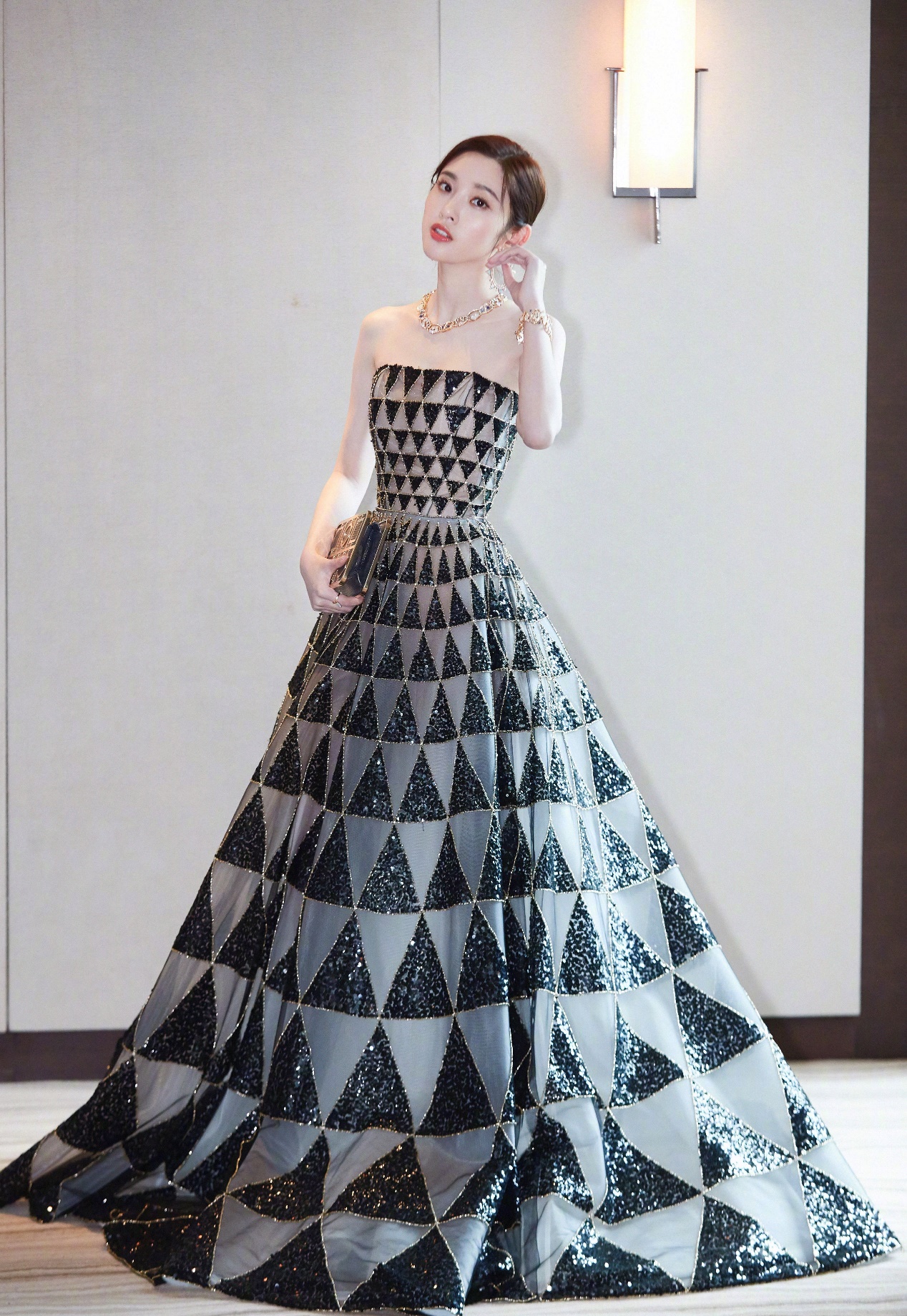 耳饰气质高级感唐艺昕,唐艺昕同款紫色黄色耳环