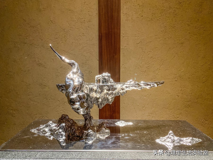 住在广州瑰丽酒店看外面风景,广州瑰丽酒店看到整个广州夜景