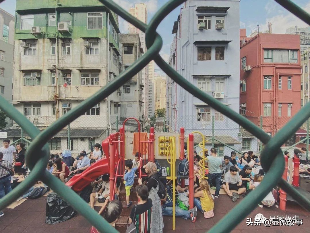 买鞋凌晨排队摇号抽签,彻夜排队抽签摇号