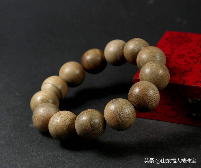 冬天戴什么手串保暖,有几种手串千万别戴