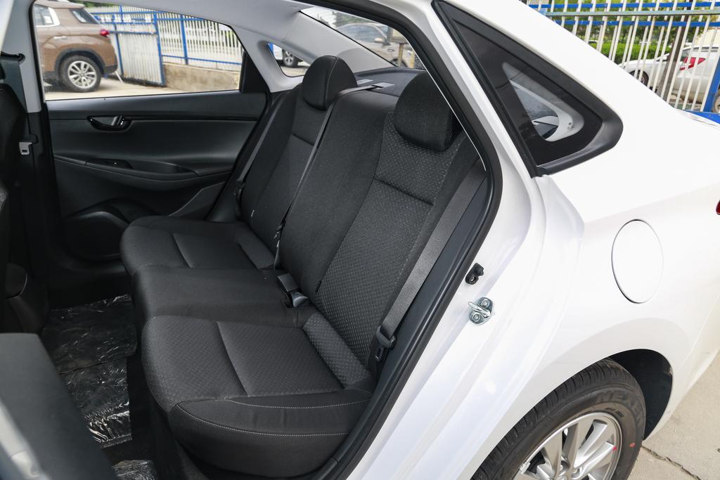 2020款悦动炫酷手动多少钱,2021款现代悦动自动挡省油吗