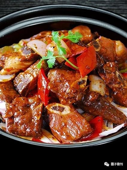 雅韵流光的茉莉餐厅，不彰显，自芬芳