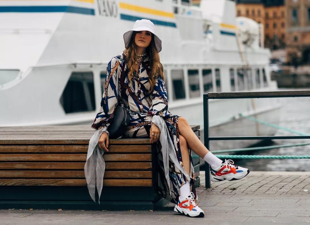 鏃╃绌挎惌闀跨煭cp,闀跨煭cp