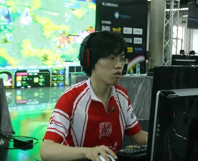 infi和th000为什么不打比赛,十年兄弟情全集