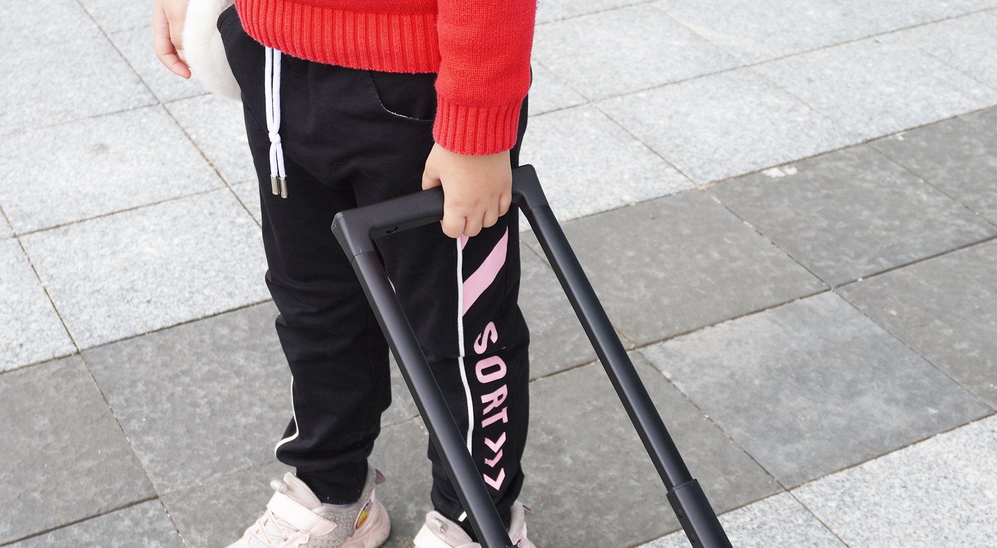 出差旅行行李箱怎么选，地平线8号拉杆箱颜值高又实用