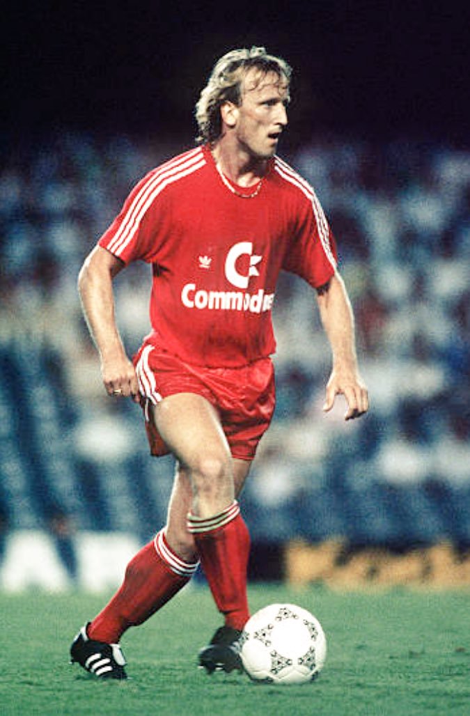 赫内斯谈罗本续约,赫内斯加盟德甲