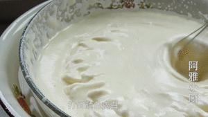 4个鸡蛋，1碗面粉，教你在家自己做老式鸡蛋糕，再也不用买了