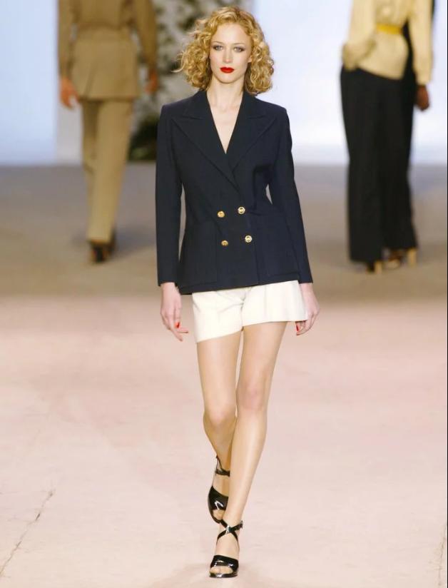 ysl圣罗兰限定典藏版小金条口红色 (ysl圣罗兰百搭口红)