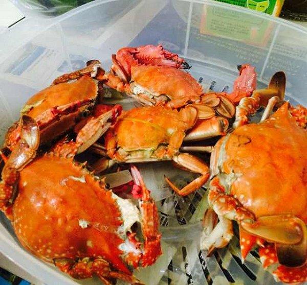 蒸螃蟹教你一招不掉腿不流蟹黄,蒸螃蟹时怎么不漏膏和不掉脚