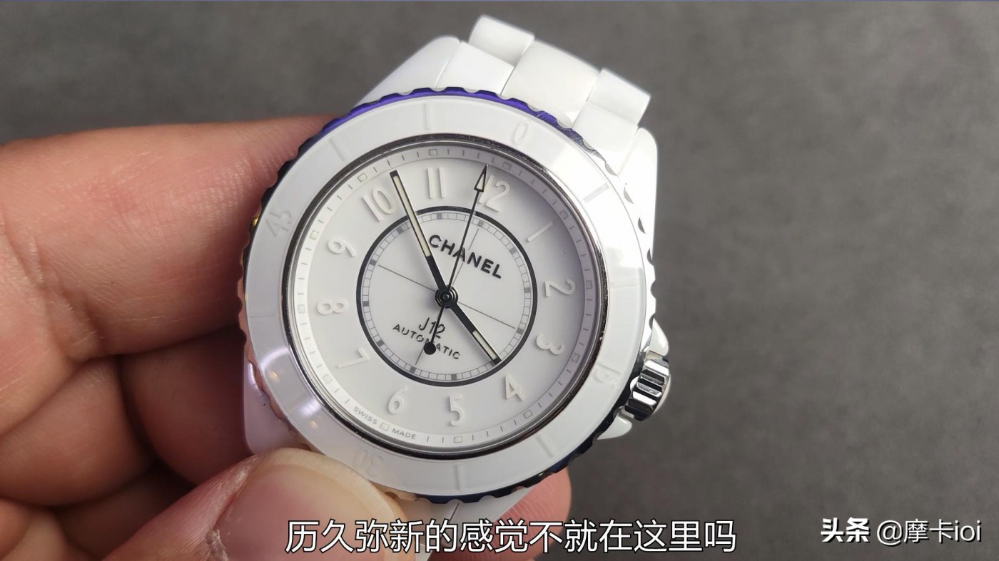 香奈儿j12手表多少钱,白色香奈儿j12