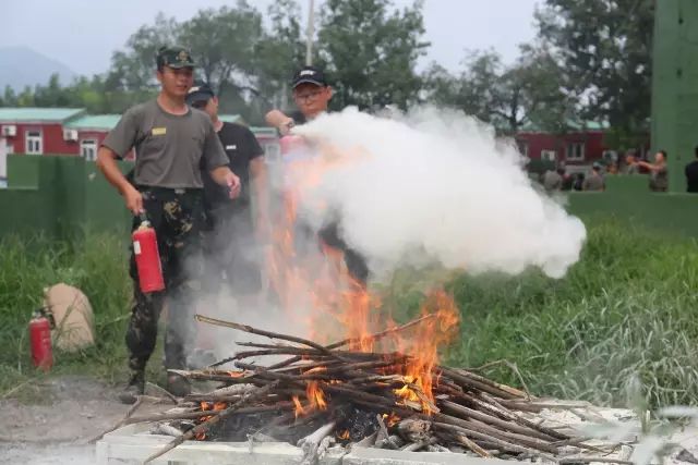 穿越军~童铁旅｜军事主题夏令营男子汉成长习惯养成