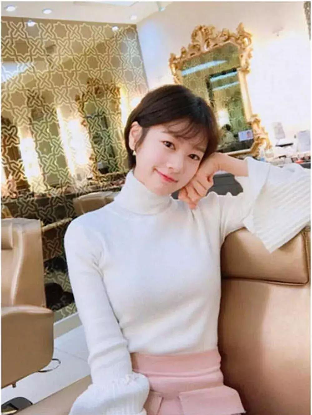 大脸剪什么发型好看,大脸短发烫什么发型