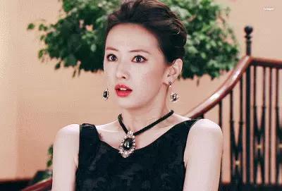 爸爸是前首相外孙，妈妈是第一美人？