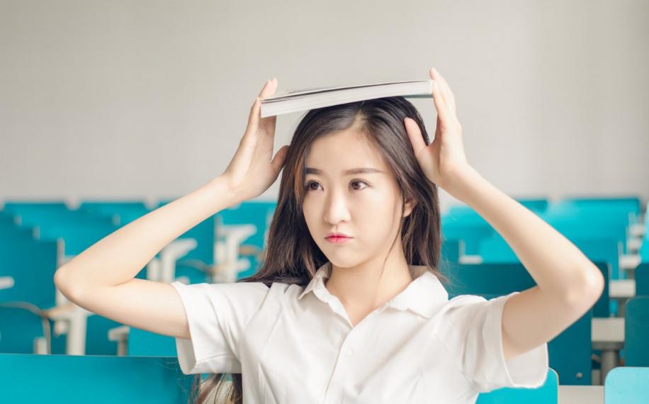 女生最吃香的十大高薪专业排行榜,30岁女生学点什么专业比较吃香