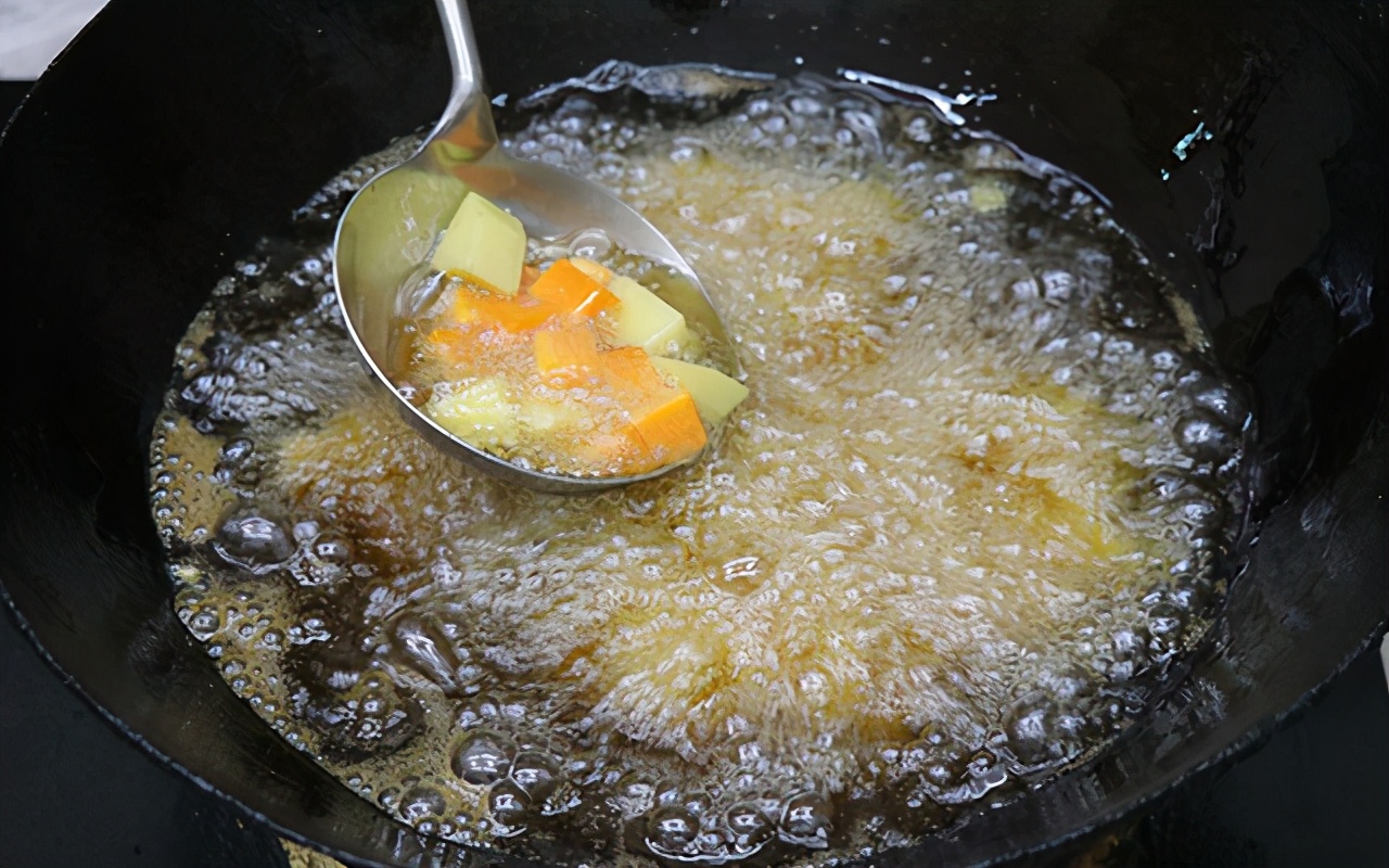 最下饭的10道家常菜土豆丝的炒法,炒土豆丝的方法既简单又好吃不酸