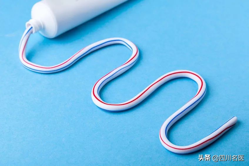 早上刷牙后口苦是怎么回事,终于有答案了