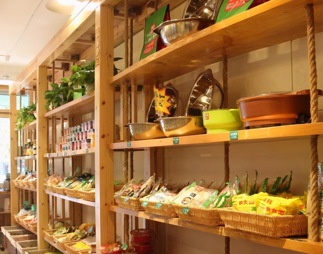 加盟火锅店需要多少钱,火锅店加盟需多少钱啊