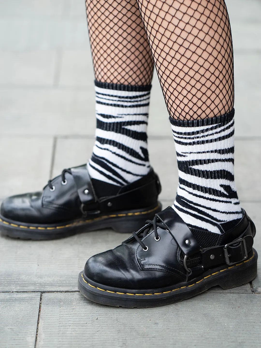 假日必须Get到的穿搭小心机！约上姐妹一起愉快的Shooping吧